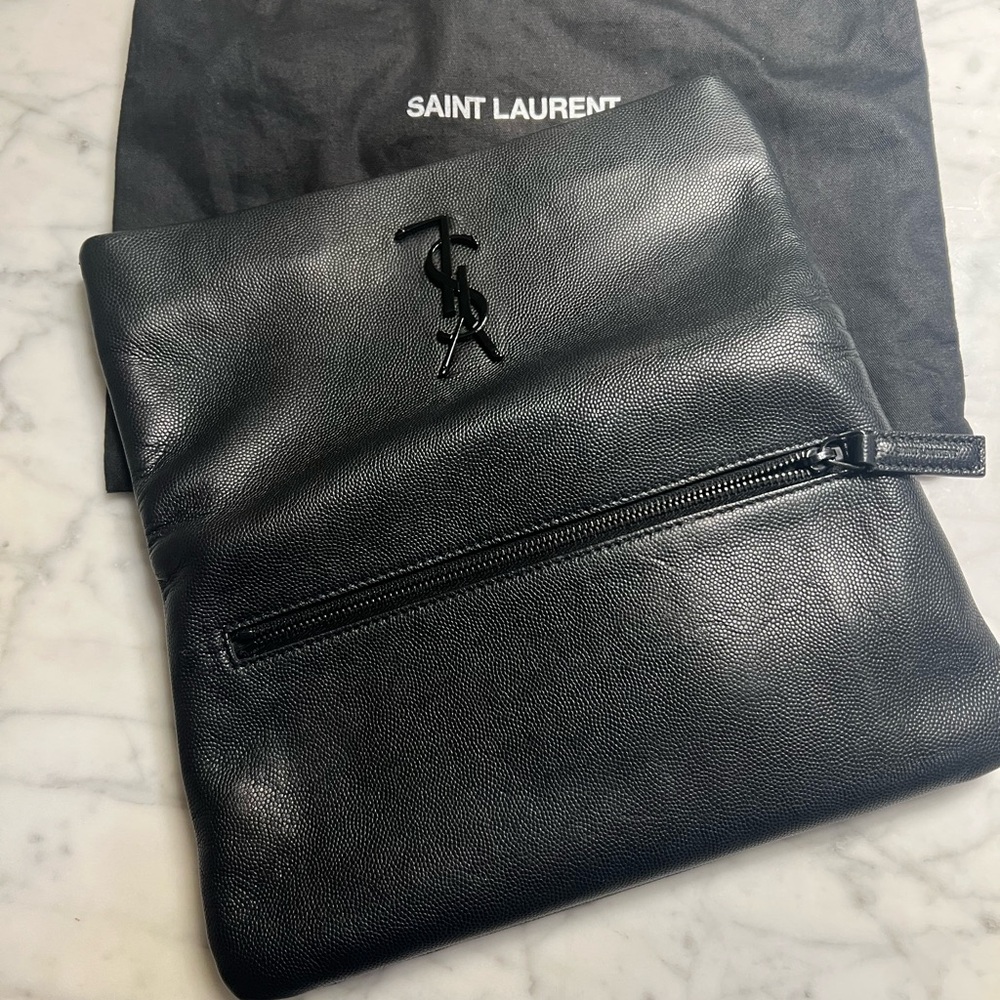 Saint Laurent Classic Black Leather Pouch - Picture 2 of 6